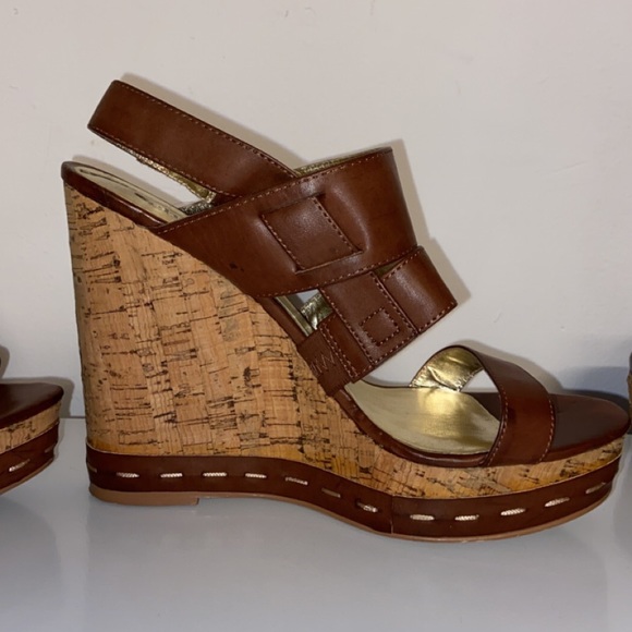 Charles David Wedges - Picture 4 of 6